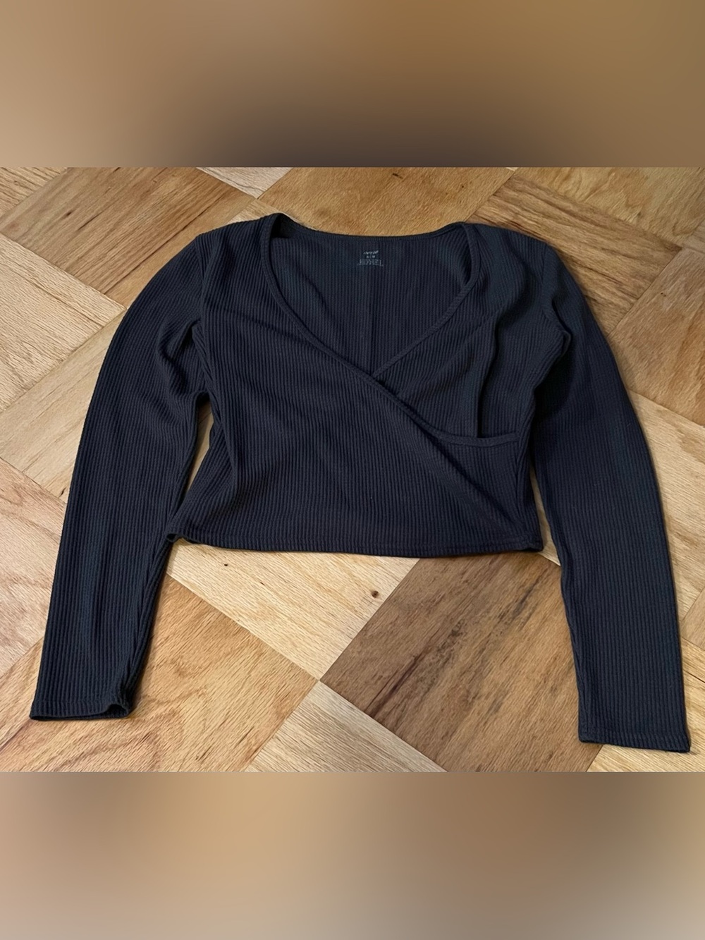 Aerie Gray Cropped Wrap Style Waffle Knit Top Size M